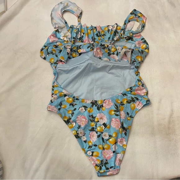 New! Victoria's Secret Floral Lemon Print Ruffled One Piece Swimsuit 3869 - Picture 7 of 10